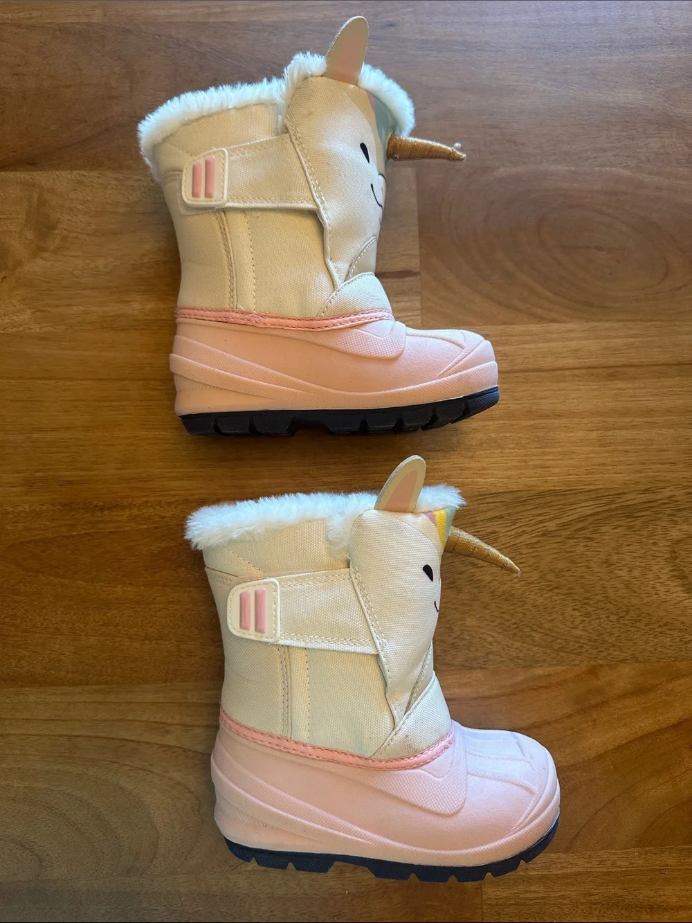 Cat & Jack size 7 Unicorn Pink and White Kids Snow Boots